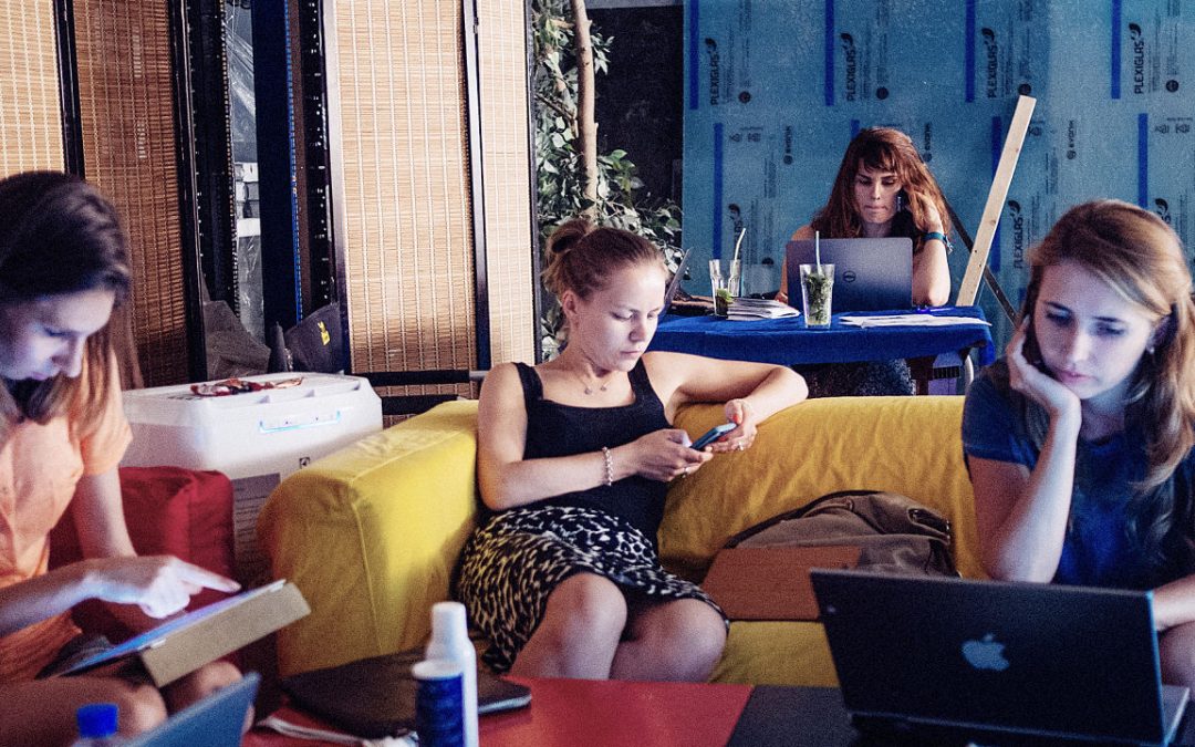 Una Mujer Global Millenial